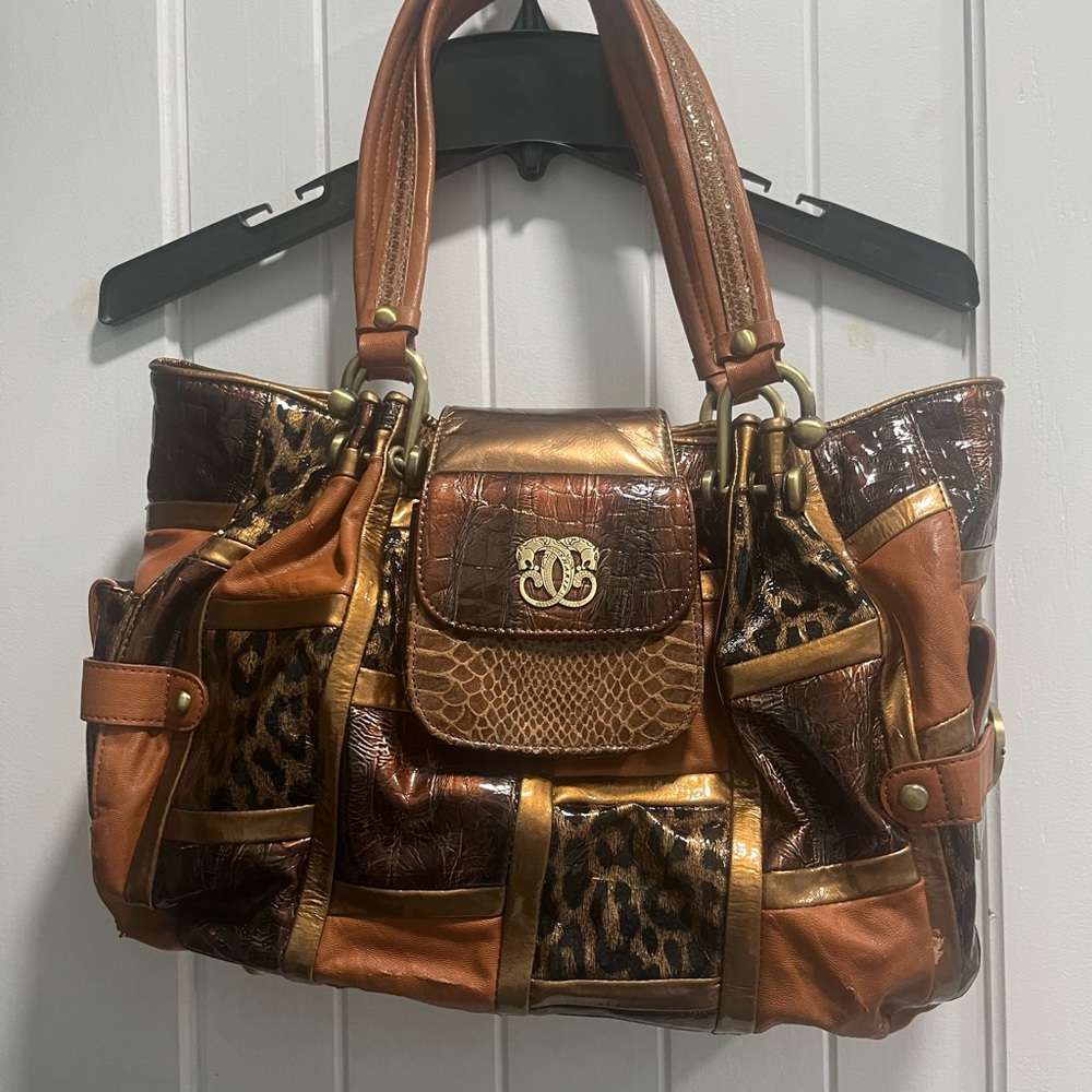 Sharif Brown Shoulder Bag with Polished Finish